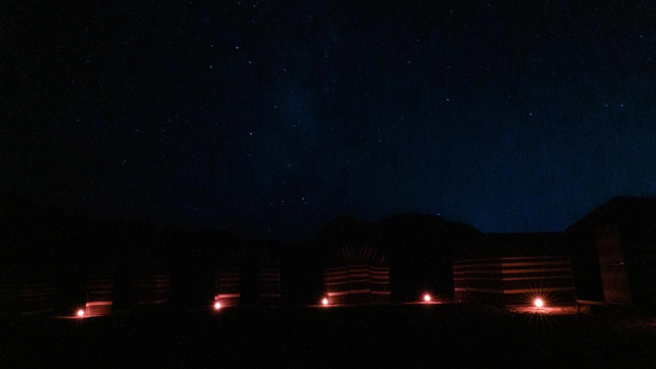 Wadi Rum Meteorite Camp Esterno foto